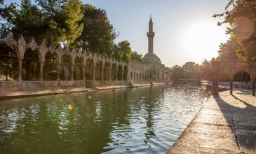 İstanbul Çıkışlı Otobüslü Gap, Kemaliye, Divriği Turu